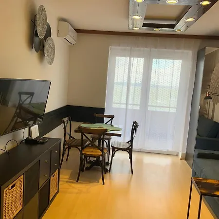 Διαμέρισμα Lakeside Wellness