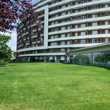 Lakeside Wellness Apartment